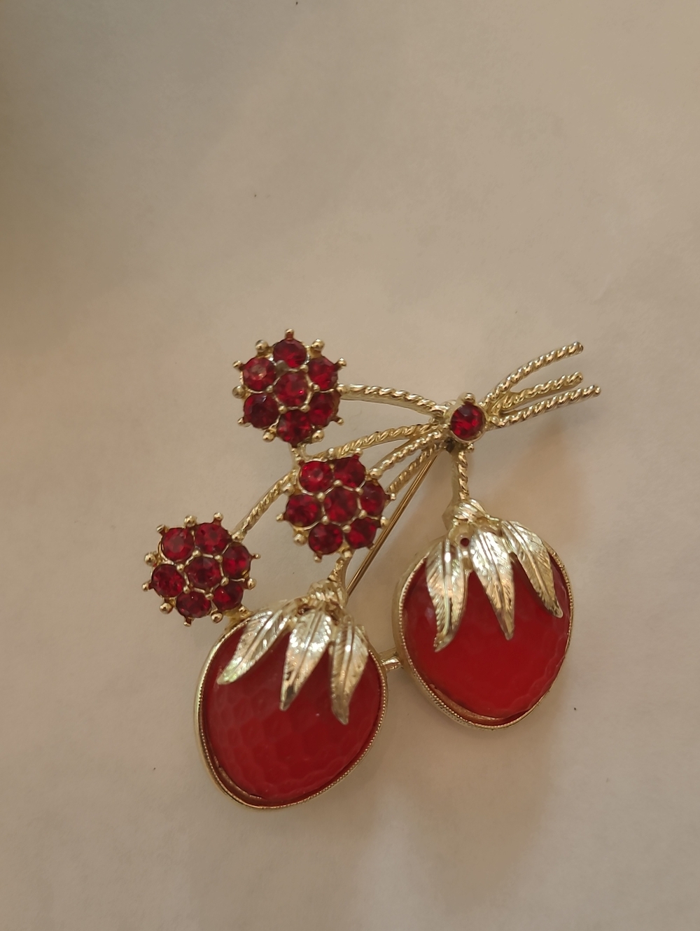 Vintage Sarah Coventry "Strawberry Festival" Brooch Pin